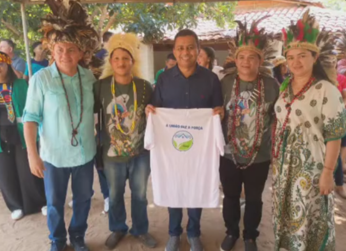 Evento de assinatura da ordem de serviço para a construção de 4 Unidades Básicas de Saúde Indígena (UBSI)